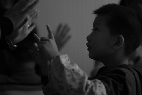 家用经颅磁治疗仪 九大抑郁症的表现，自我治疗走出阴霾